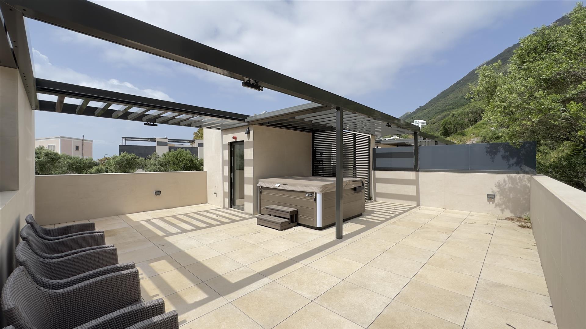 Image of House - 4 Bedrooms - 4 Bathrooms for Rental in North Gorge-Gibraltar, Image 1